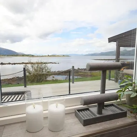 Villa Drommebolig Ved Sjokanten Strand (Nordland)