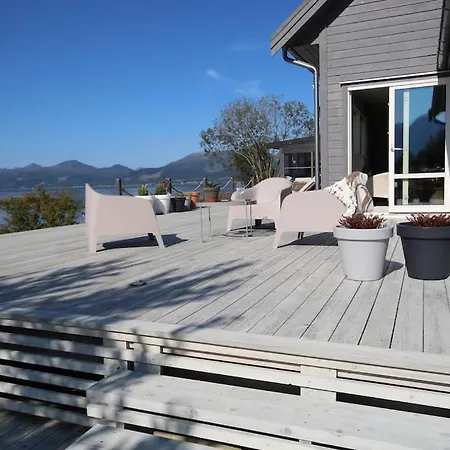 Villa Drommebolig Ved Sjokanten Strand (Nordland)
